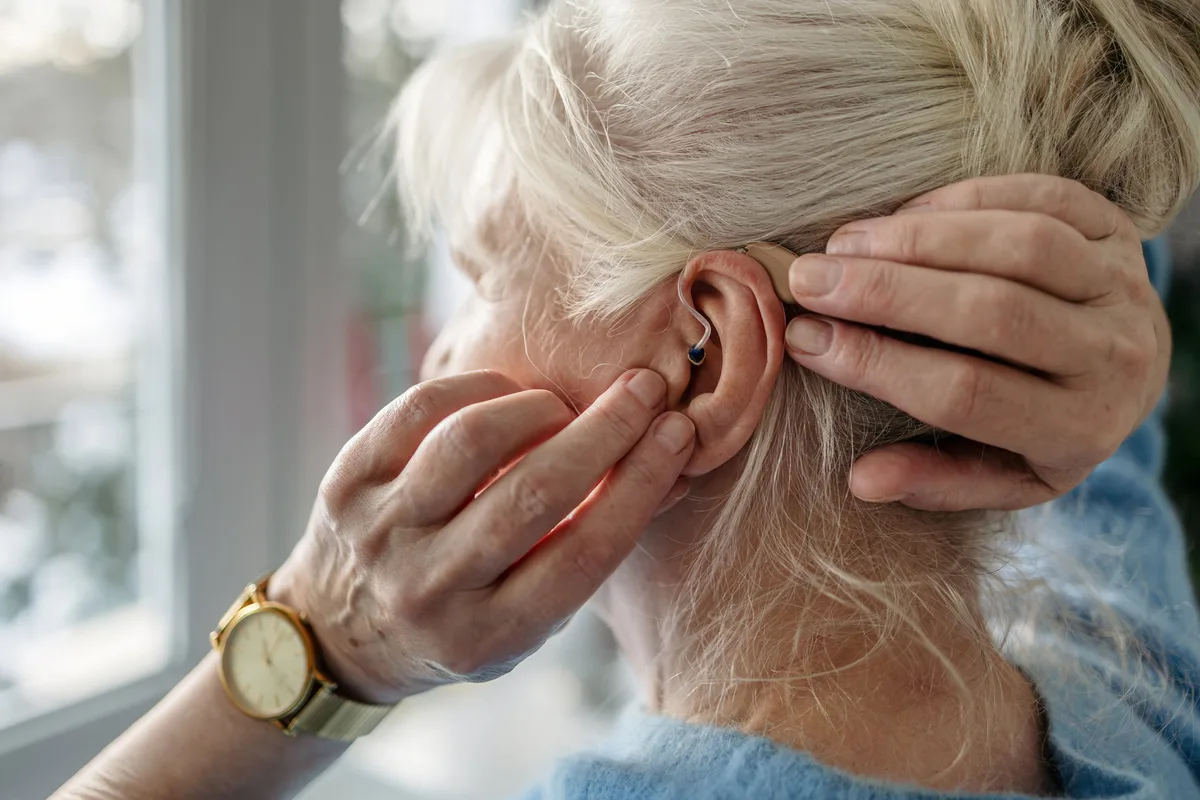 Contre Alzheimer, commençons par prévenir la surdité, par le Pr Antoine Flahault