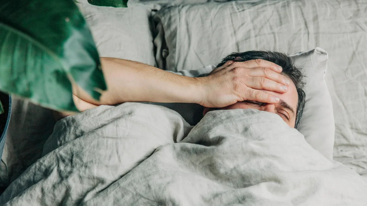 Clusterkopfschmerzen: Symptome, Ursache und Behandlung