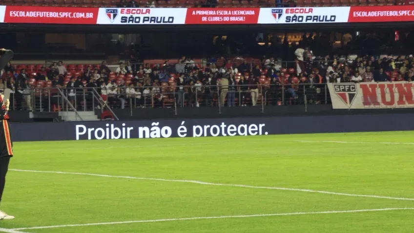 Jogos da Série A exibem frases de protesto contra MP das bets