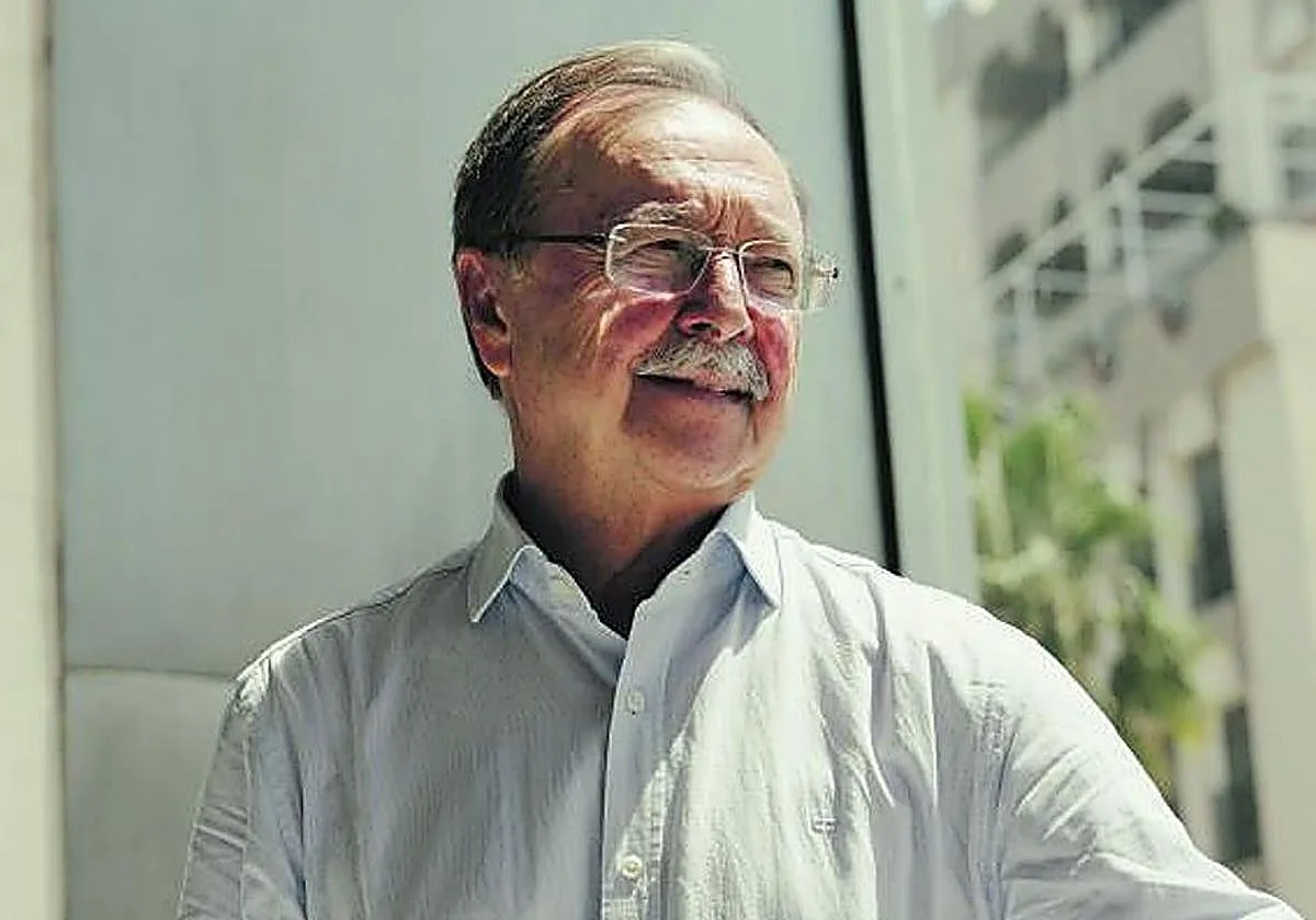 La vida personal de Juan Jesús Vivas, presidente de Ceuta: su mujer, sus estudios y su trabajo antes de entrar en política