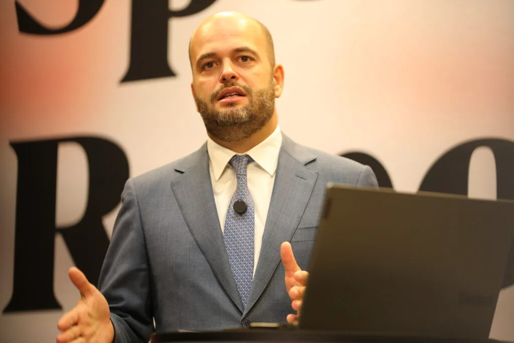 Governo defende uso do ISP para enfrentar subida de combustíveis e critica “dumping fiscal”