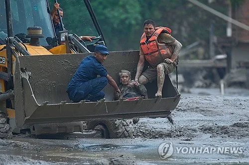 '네팔 대홍수', 수색·구조 난항…초토화 속 2차 홍수도 우려