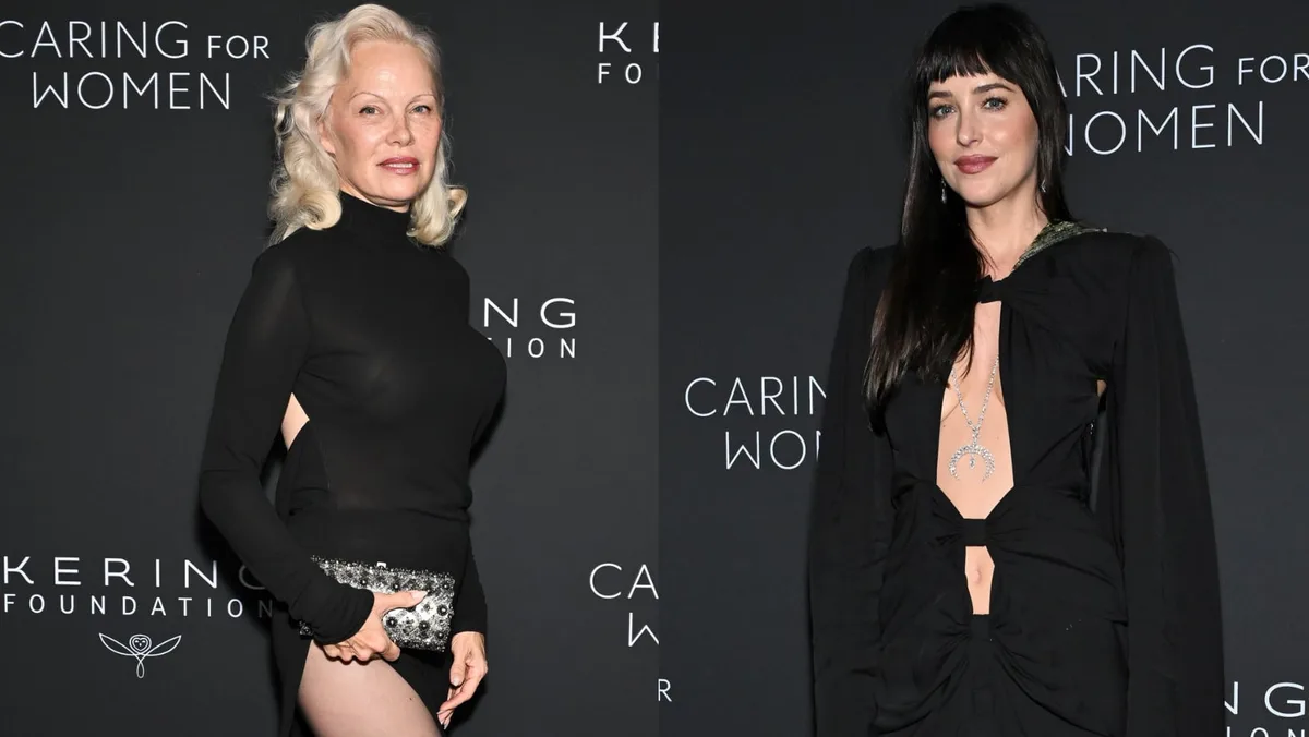 Del tajo extremo de Pamela Anderson al escote profundo de Dakota Johnsin: los looks de una gala en Nueva York