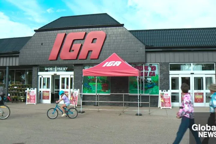 Valleyview IGA reopens in west Edmonton’s Parkview neighbourhood