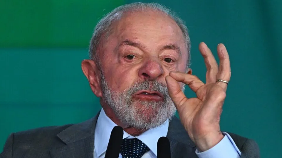 Lula pode aumentar o Bolsa Família às vésperas da eleição?