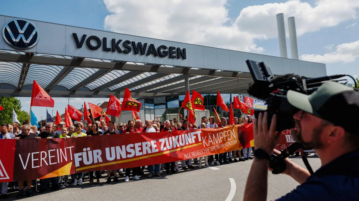 Autokonzern in der Krise: Sachsen ergreift die Initiative – Rettungsplan für die VW-Standorte gefordert