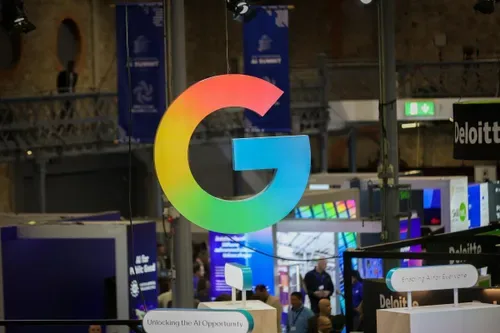 Google enhances news and link visibility powered by AI