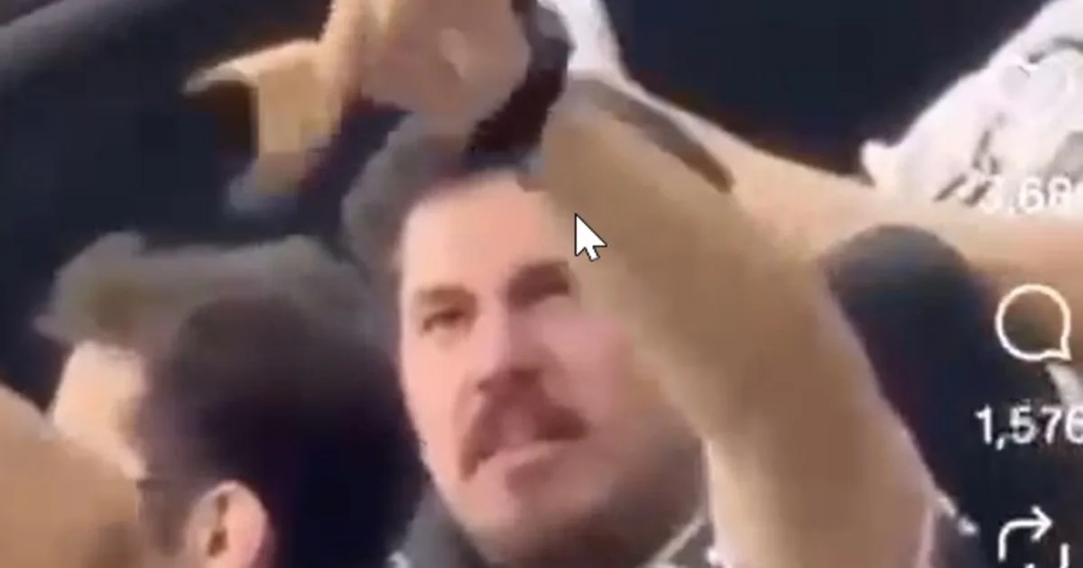 Derecho de Admisión al hincha de Corinthians que provocó con un billete argentino en San Pablo