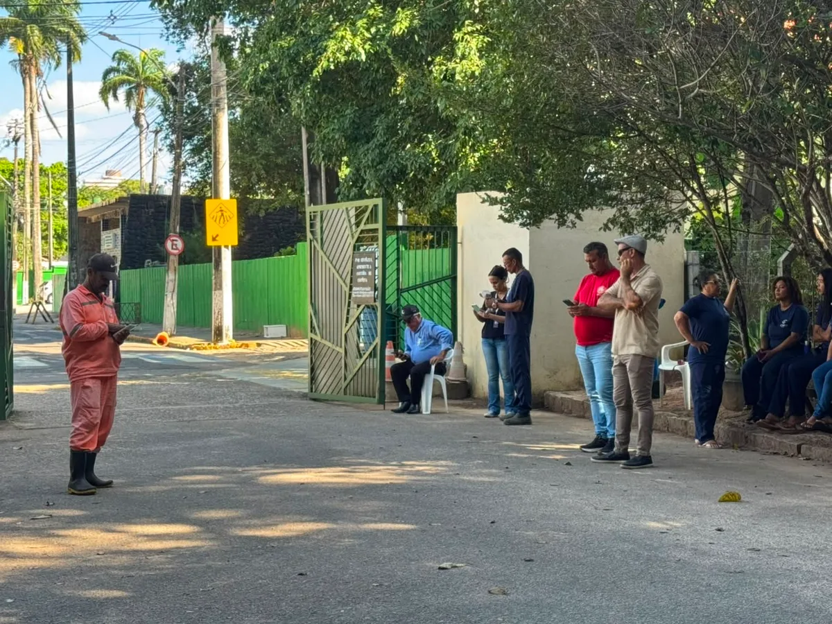 Parque das Dunas tem portão aberto em manifestação de terceirizados em Natal