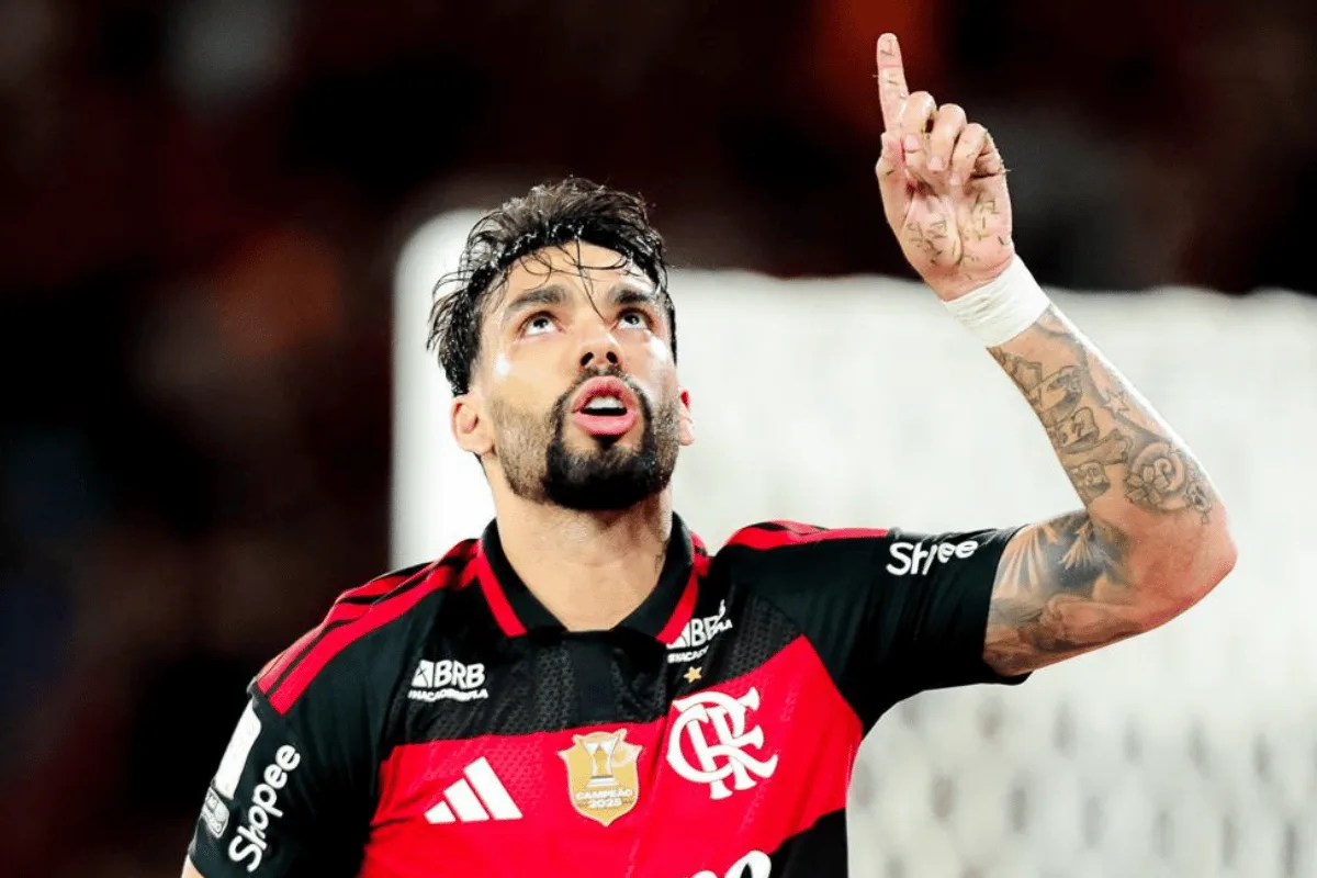 Brasileirão: Flamengo ultrapassa Palmeiras e tem 49% de chance de título