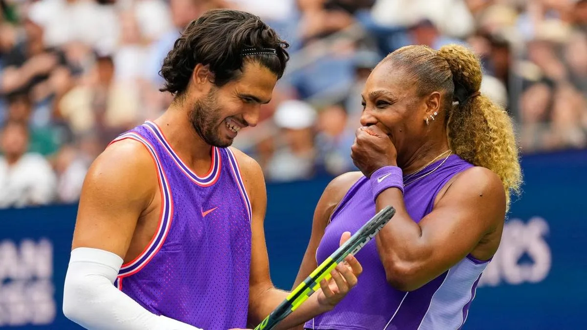 Serena back as US Open winner - with help from Carlitos
