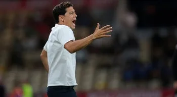 Treinador do Gil Vicente reconhece evolução no Benfica, mas quer testar equipa