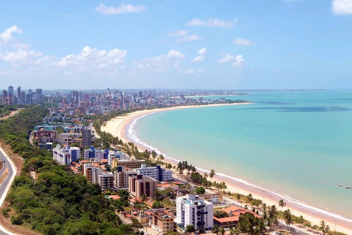 Prefeitura abre inscrições com 90 vagas para comerciantes nas praias do Bessa e Manaíra, em João Pessoa