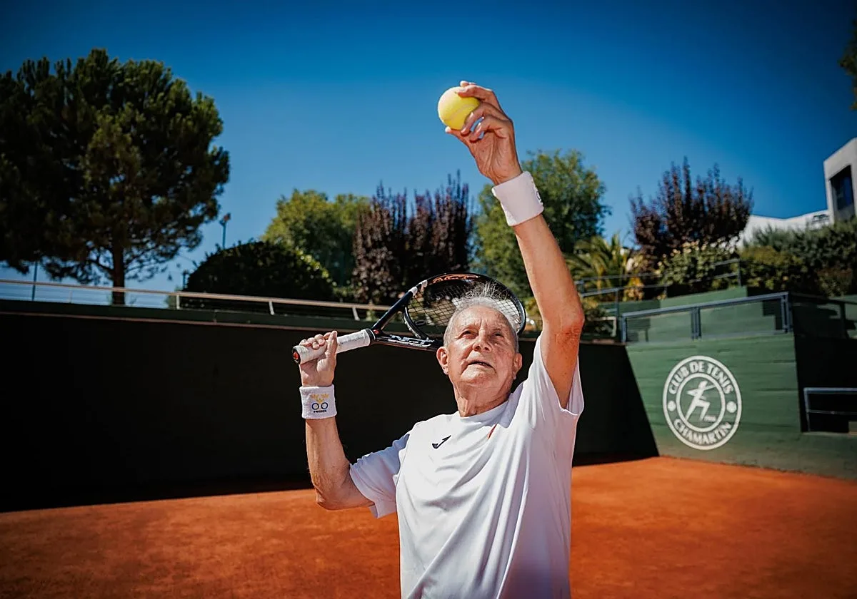 Con 70, 80 e incluso 90 años: si quiere vivir más, juegue al tenis