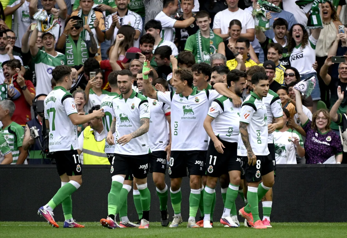 Joia marroquina faz hat-trick, e Racing Santander conquista primeira vitória no retorno à LaLiga