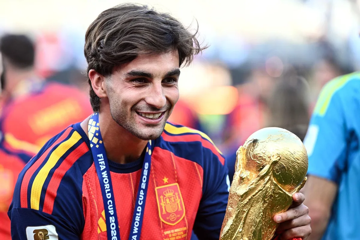 FC Barcelona Finalizes Ferran Torres Sale To Paris Saint-Germain, Reports MD