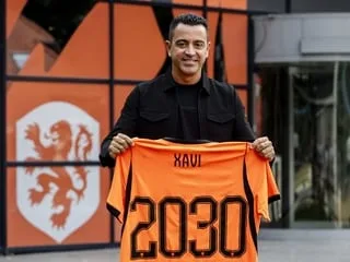 « J’ai beaucoup de connexions avec ce pays » : Xavi Hernandez vante son amour pour le football néerlandais