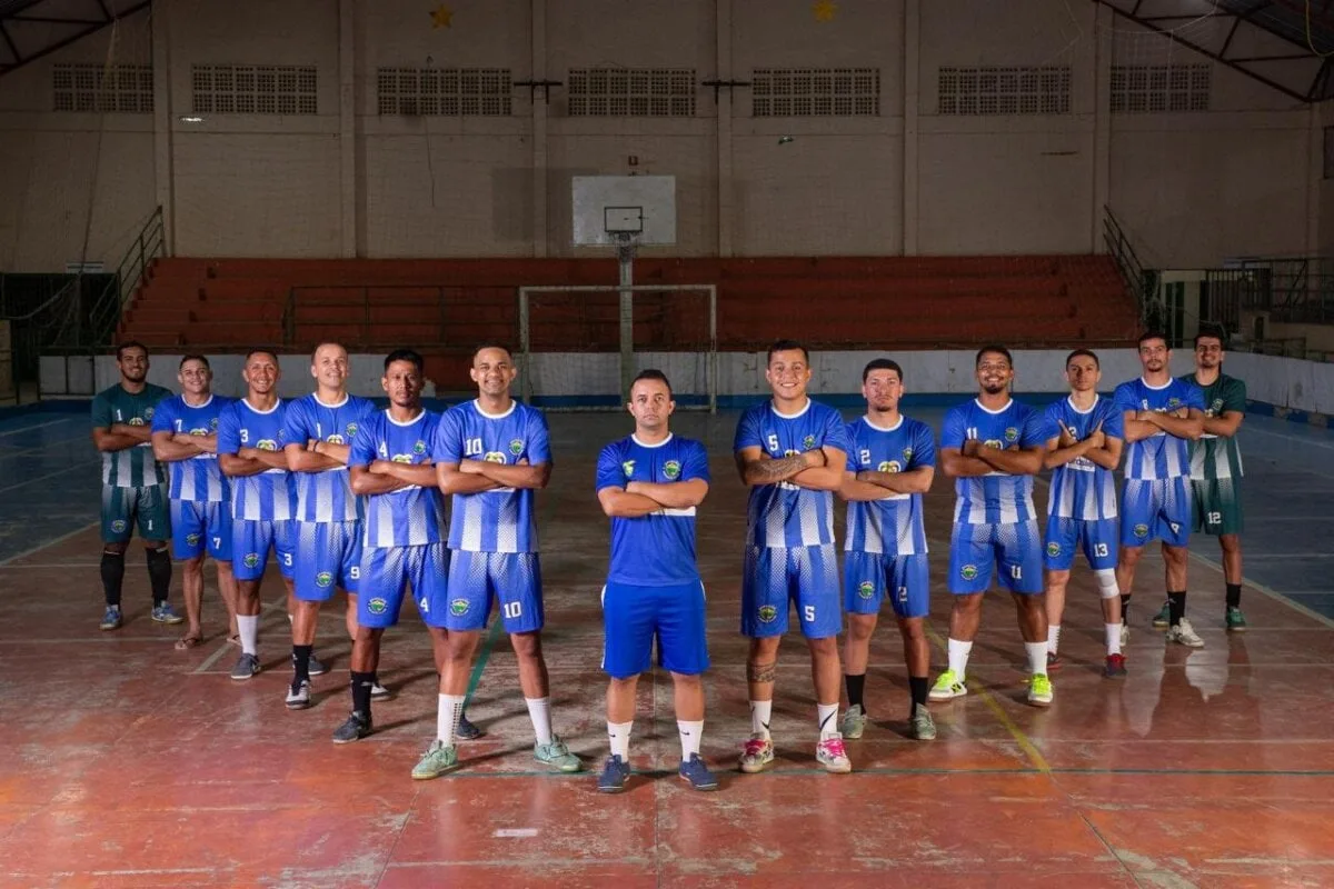 Elenco do Brasileia viaja para disputa da 53ª Taça Brasil de Futsal