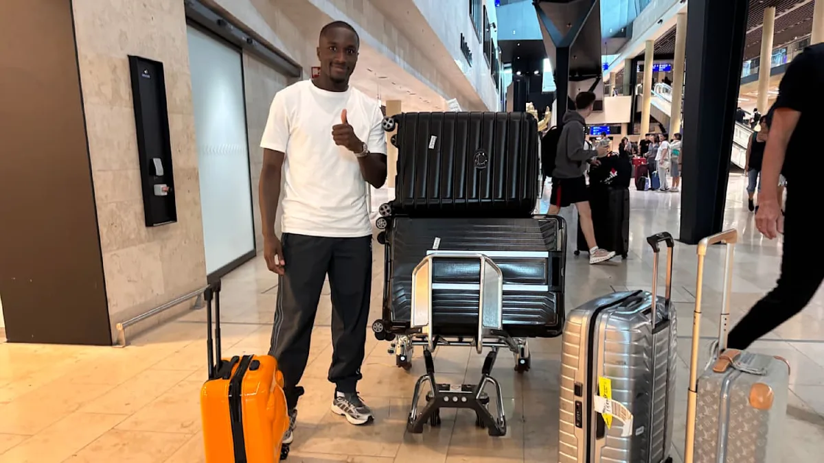 Leverkusen-Star in Frankfurt gelandet - BILD hat die ersten Diaby-Fotos