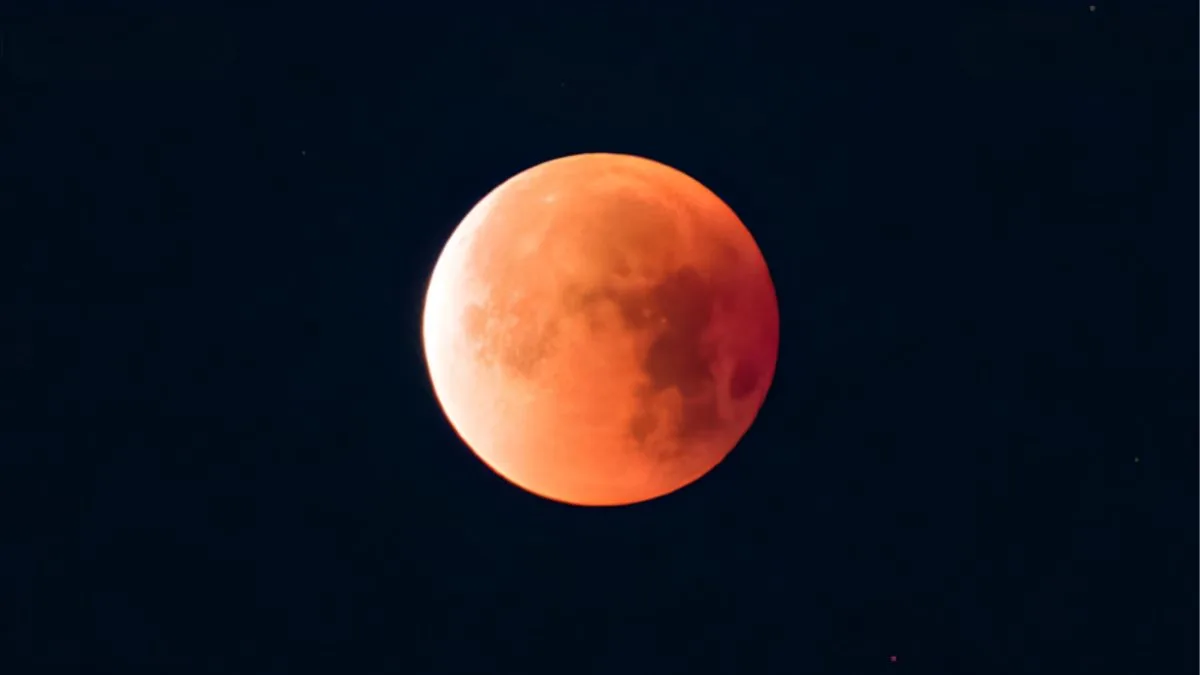 AO VIVO: Assista ao eclipse lunar parcial de agosto visível no Brasil, que terá 96,2% da Lua encoberta e pode deixá-la avermelhada