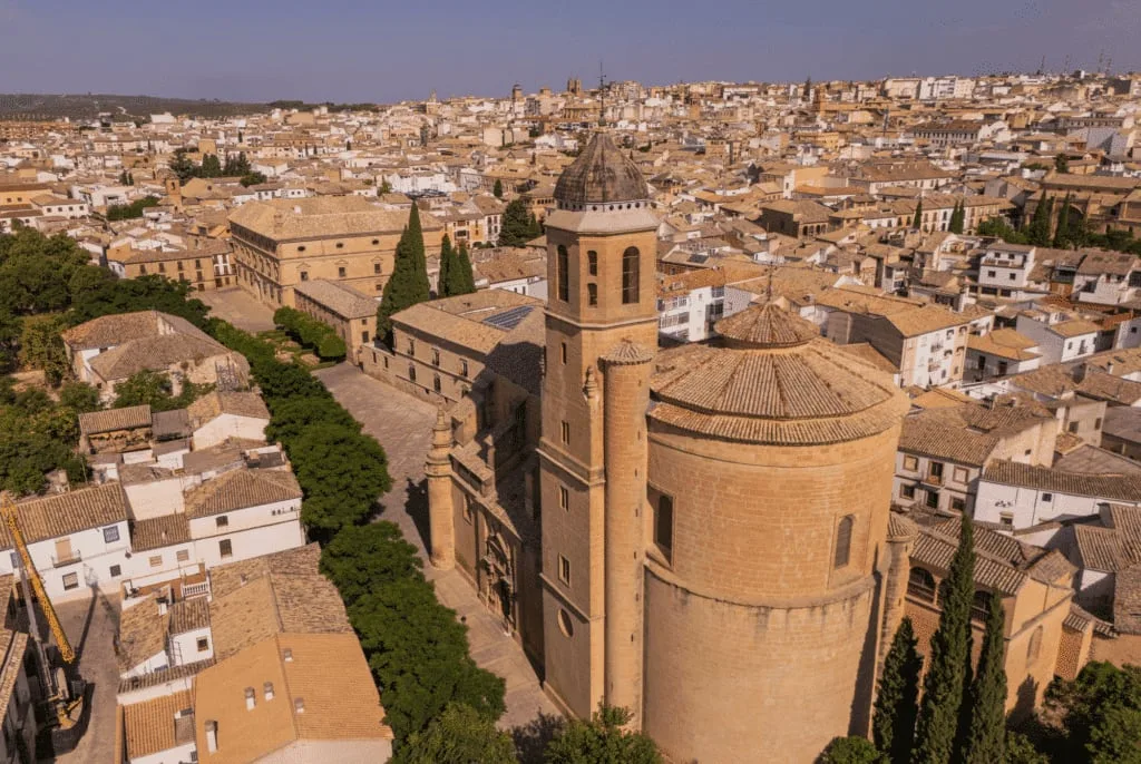 Así es la Florencia española: está en Andalucía, es Patrimonio de la Humanidad y destaca por su arquitectura renacentista