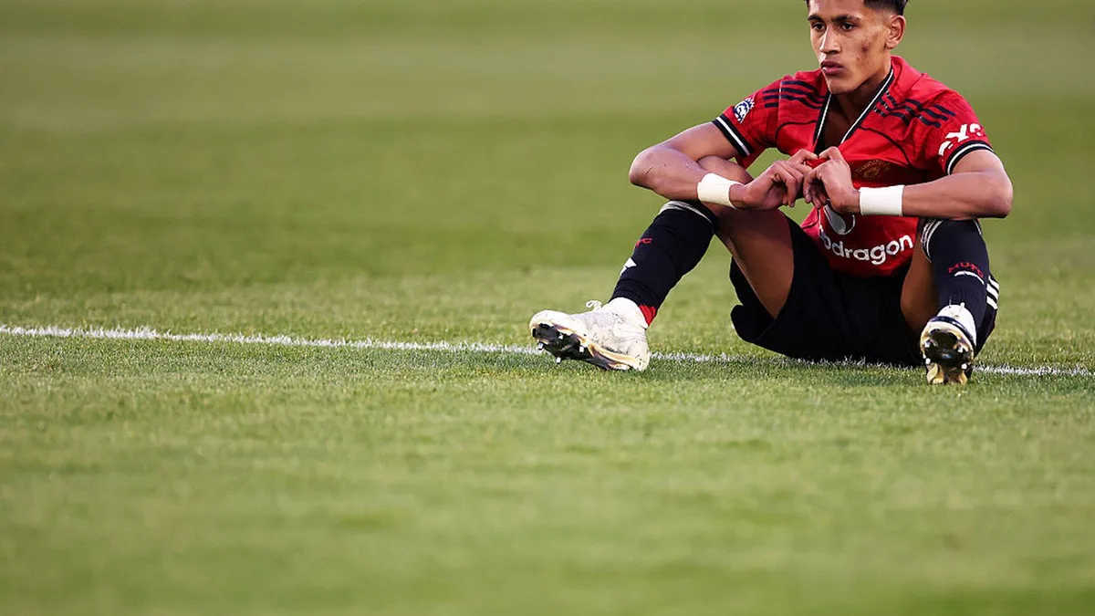 Tiene 15 años, contrato con Nike y acaba de partir en dos al Manchester United: ¿quién es JJ Gabriel?