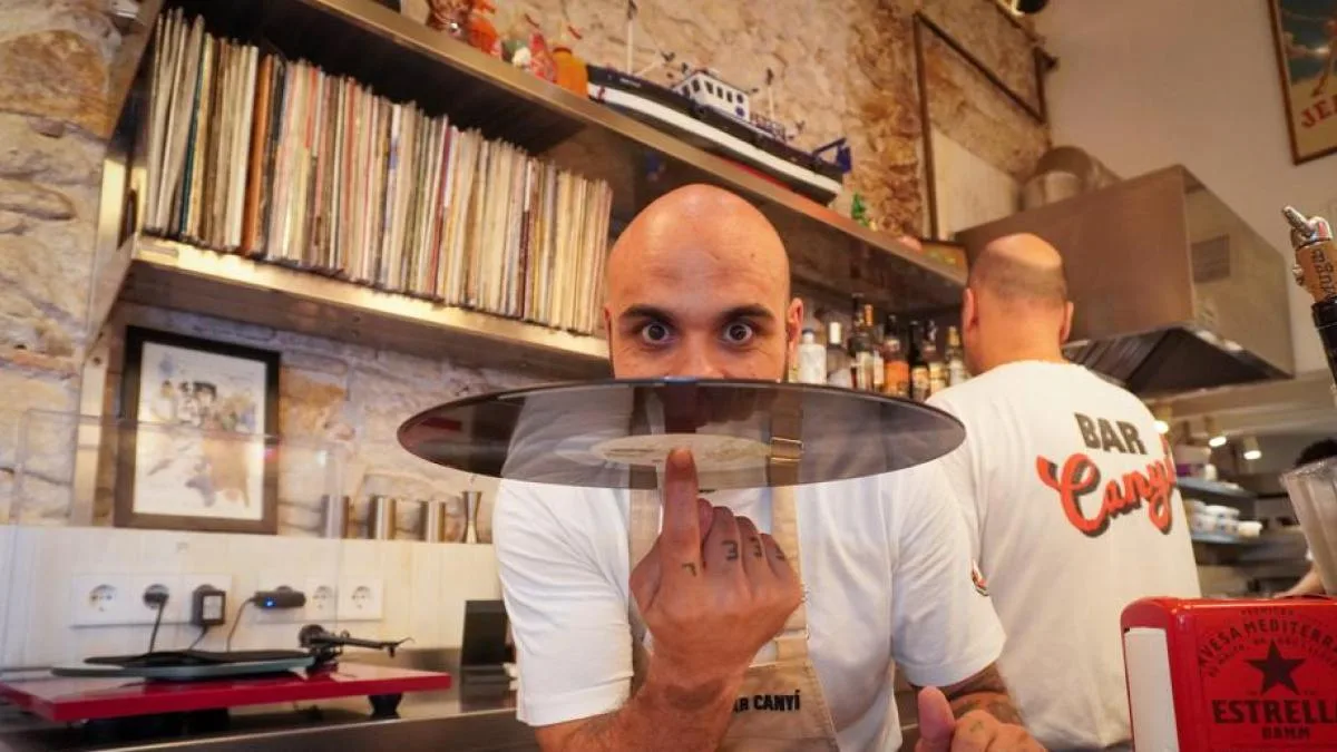 El vinilo toma la gastronomía de Barcelona: así suena esta tendencia