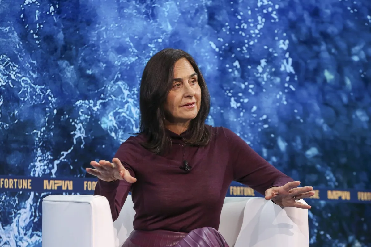 Gen Z outspent every other generation on art last year—a fine arts executive says the internet and new wealth are supercharging their buying habits