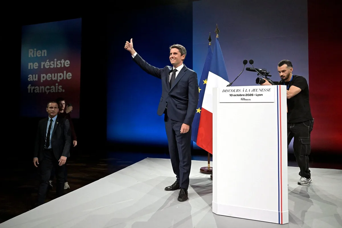 Présidentielle 2027 : Gabriel Attal mise sur la carte « jeunes » et son plan pour l’école