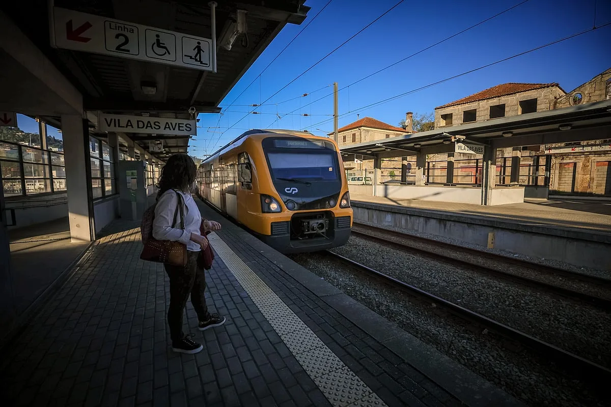 Passe Ferroviário Verde chega aos urbanos de Lisboa e Porto em setembro