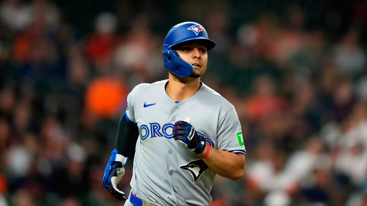 Blue Jays’ Andres Gimenez exits vs. Rays with hamstring tightness
