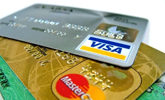 Em Cruzeiro do Sul, jovem é preso após usar cartão bancário perdido para fazer compras