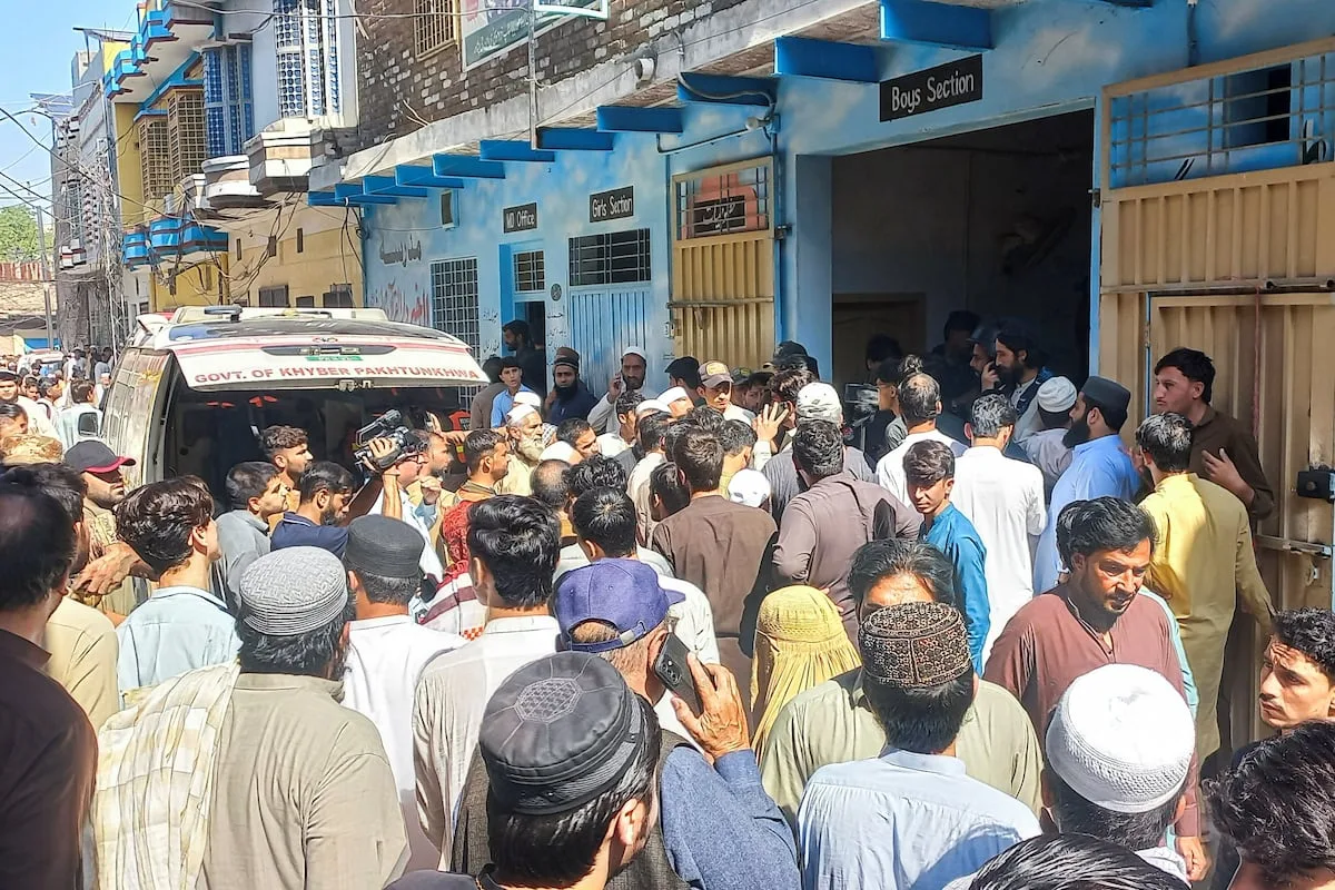 Pakistan school roof collapse kills 27 students, one teacher