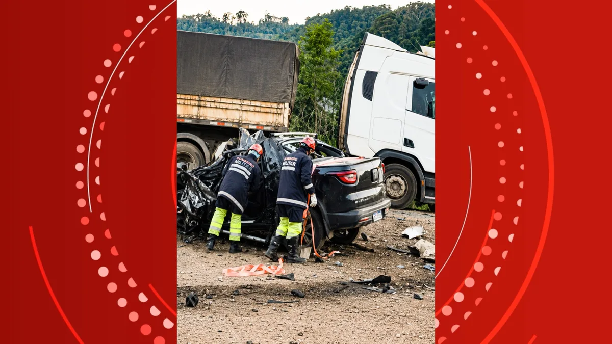 Acidente entre carreta e caminhonete deixa cinco pessoas mortas na BR-364 em RO