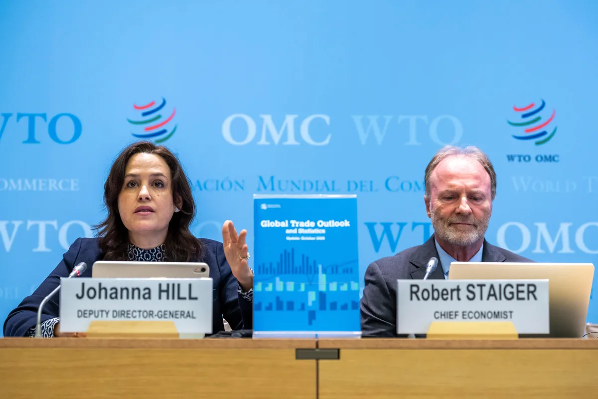 La OMC aumenta pronunciadamente su previsión de comercio mundial; IA toma fuerza en mercados
