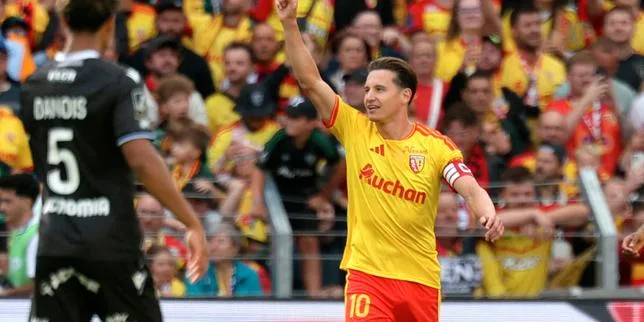 Des débuts en fanfare pour Lens, la bonne opération pour Lyon… Les résultats de la première journée de Ligue 1