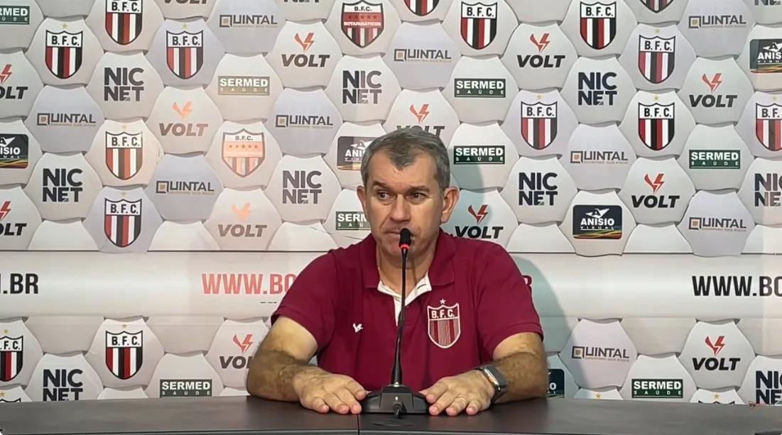 “Sabor de vitória”, diz Tencati após empate no fim com Criciúma