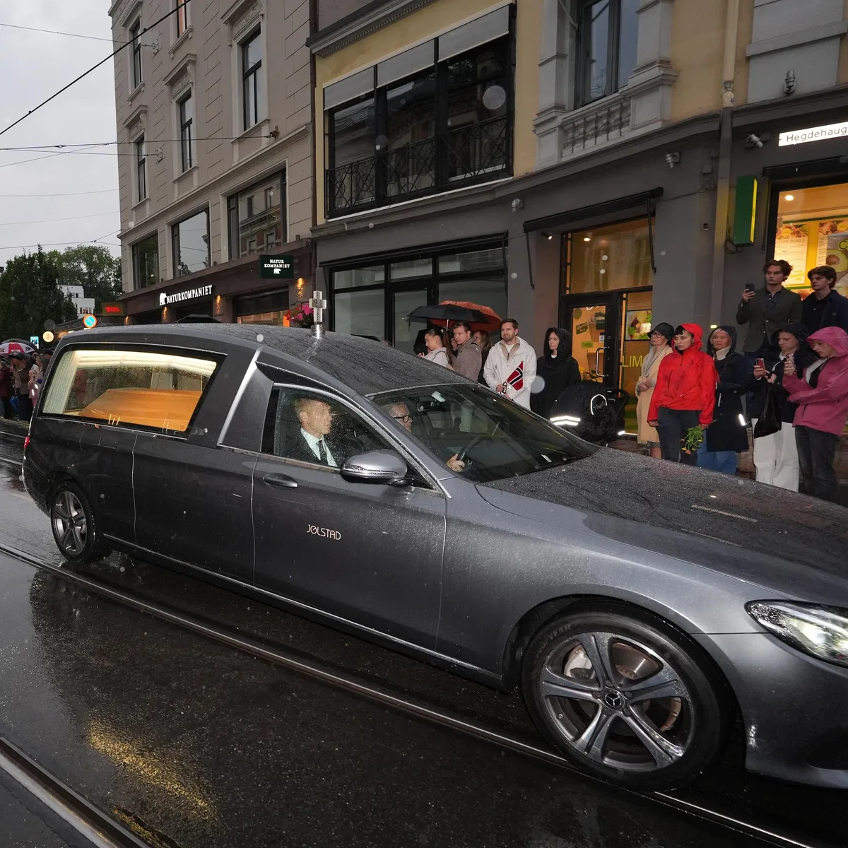 Norwegen - Tausende Menschen nehmen in Oslo Abschied von König Harald V.