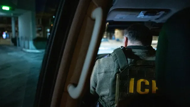 EUA planeiam usar cães-robô em operações de controlo de imigração