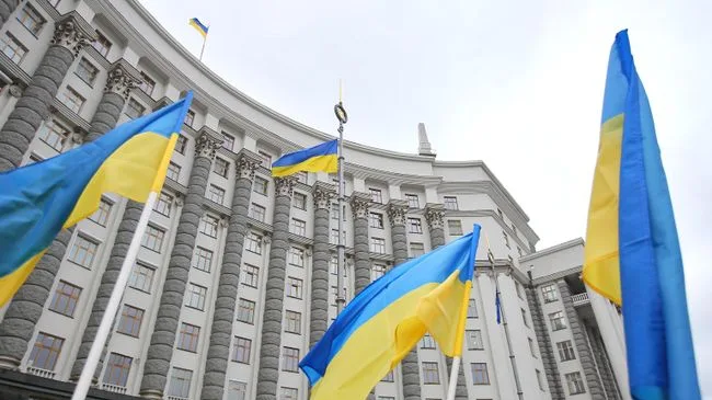 Размер госдолга Украины на каждого жителя достиг почти 8,5 тысячи долларов