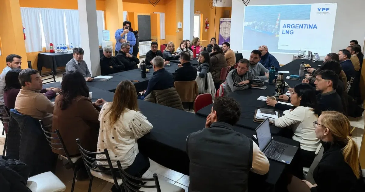 Argentina LNG: Río Negro e YPF iniciaron una agenda en Sierra Grande para difundir el proyecto exportador