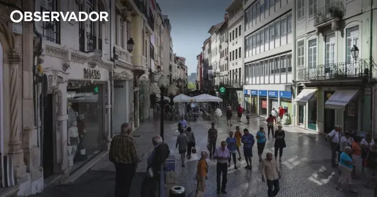 Coimbra avança com estacionamento gratuito por 1h no mercado