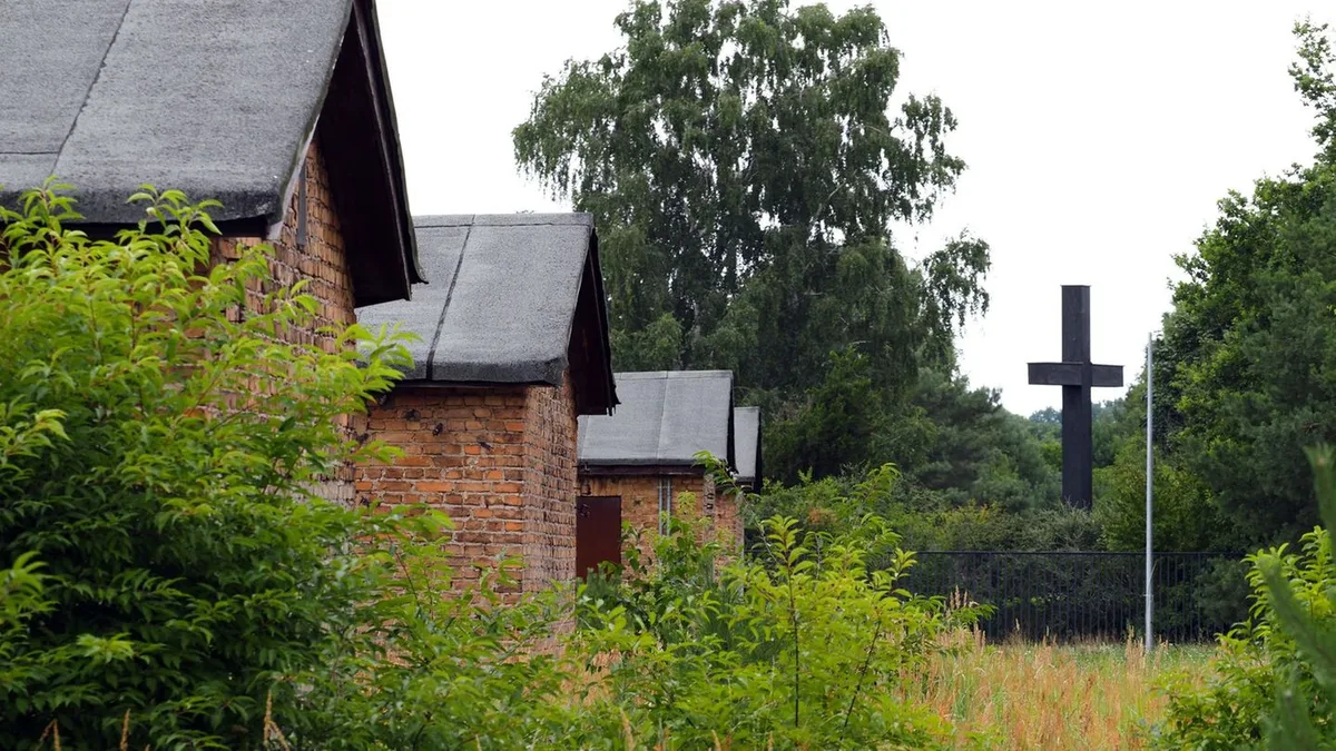 Nach NS-Zeit: Gedenken in Sachsenhausen an Opfer von Sowjetlager