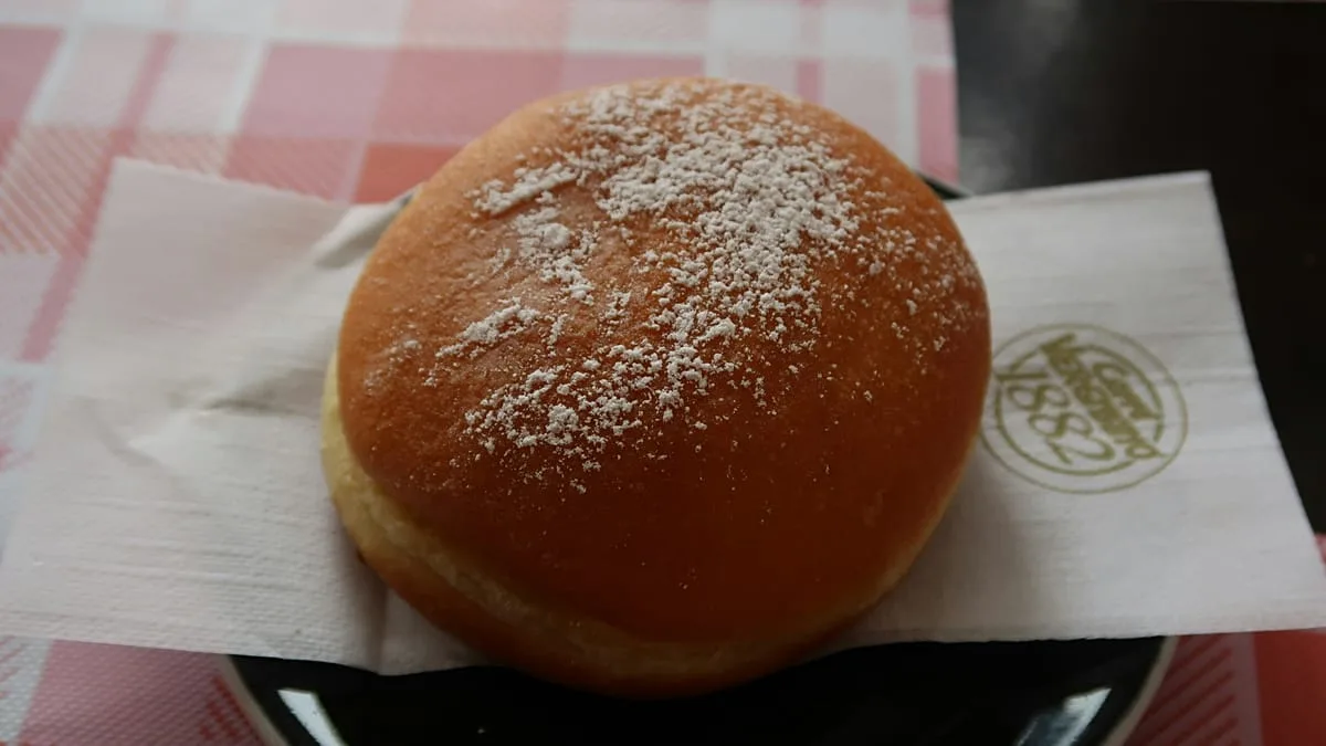 Itália: fila na montanha por bolo frito dos Dolomitas torna-se viral