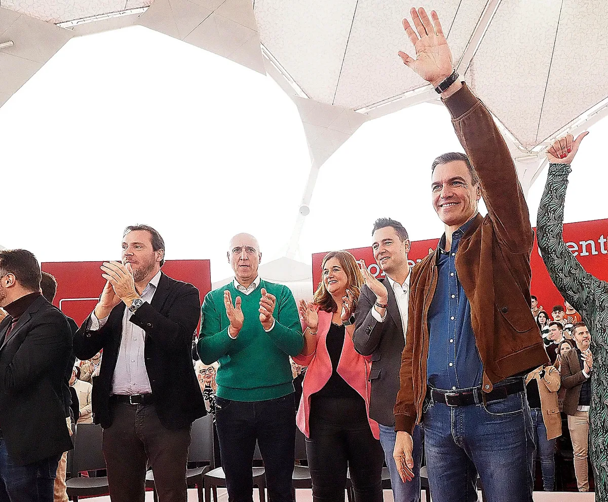 Los alcaldes sin miedo del PSOE dan la cara frente a Sánchez: "Hay que defender Ceuta hoy"