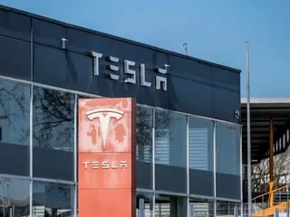 Tesla va rappeler près de trois millions de véhicules pour des poignées de porte possiblement défectueuses