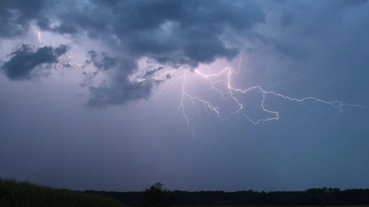 Sommer-Gewitter-Bilanz 2026 - Alle 80 Sekunden ein Blitz! Wo es am meisten krachte