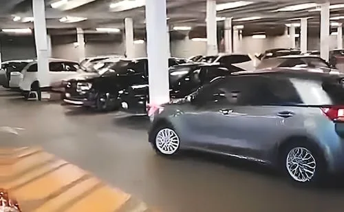 Fotógrafo y funcionario del DIF Tabasco muere tras ser atropellado intencionalmente en plaza comercial; responsable no ha sido identificado