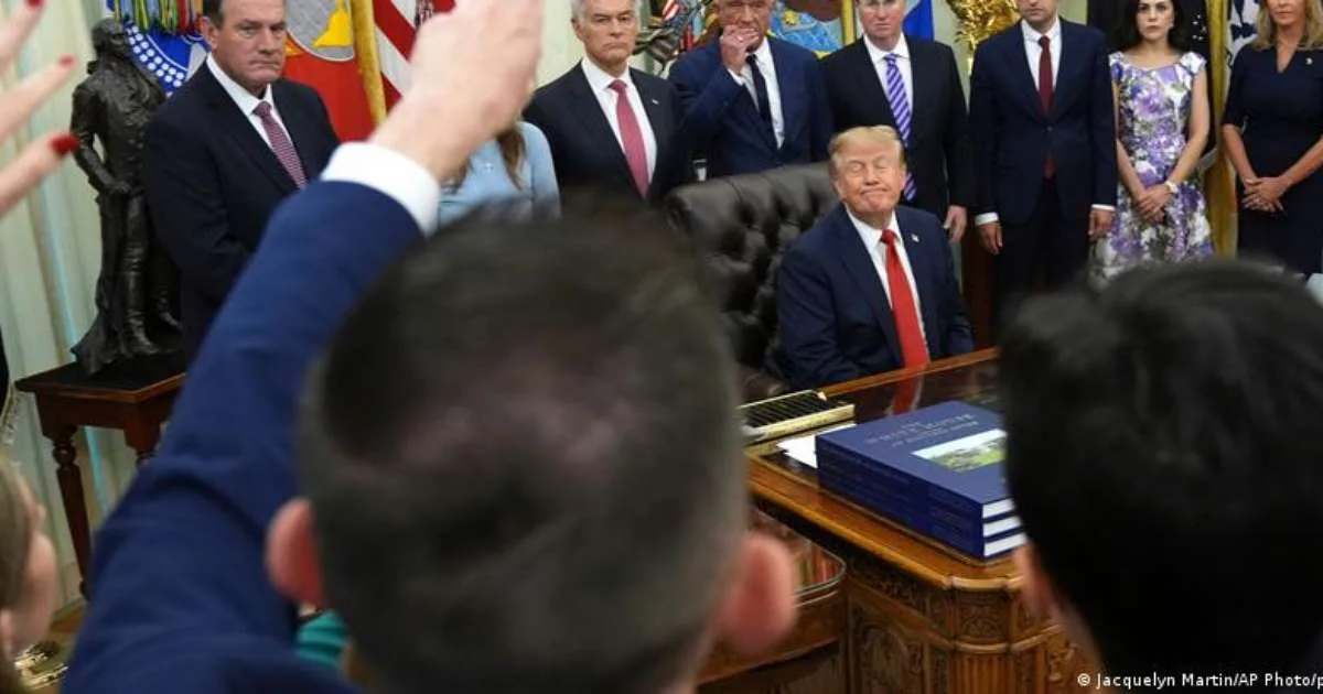 Trump barra CNN e mais dois veículos da Casa Branca