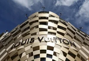 Decepção da Louis Vuitton na China mostra dificuldade no setor de luxo e ação desaba